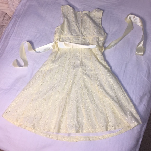 Bonnie Jean Pastel Yellow Dress w/ Flower Details - Picture 2 of 3